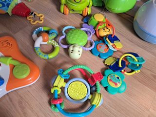 Lote juguetes bebé - 18 piezas