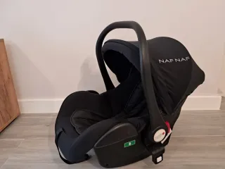 Carrito bebé NAF NAF - casi nuevo