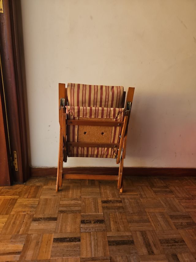 Silla mecedora infantil - madera, rojo-beige