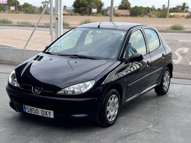 Peugeot 206 2006 1.4 gasolina 