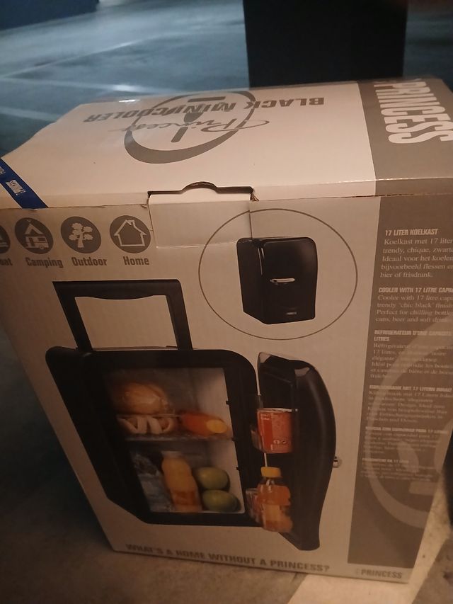 Mini nevera Princess negra