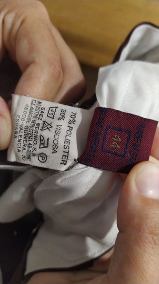 Pantalón traje granate