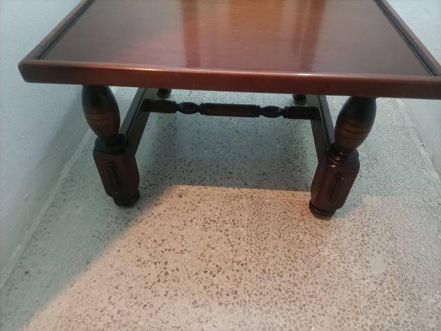 Mesa baja madera - cuadrada marrón