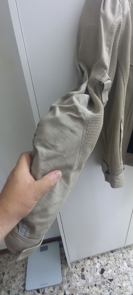 Giubbotto moto Tucano traforato con protezioni