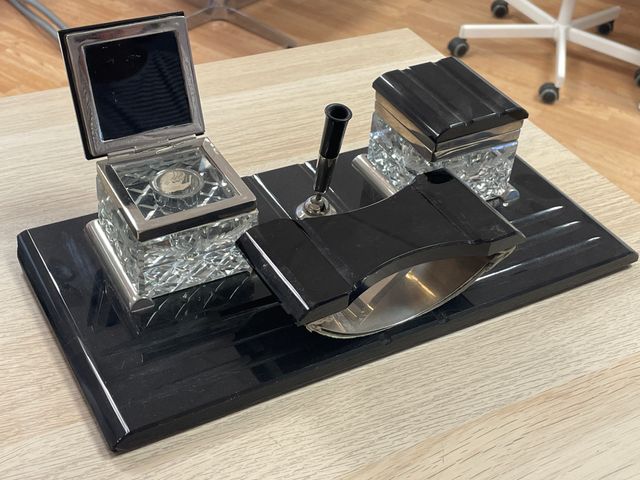 Escritorio antiguo: Tinteros cristal