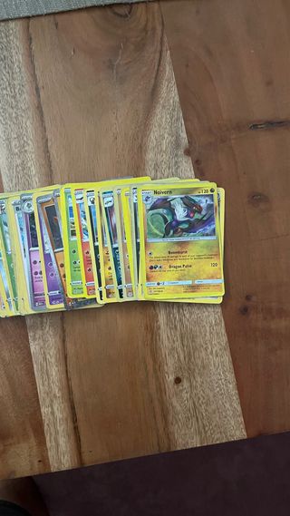 Lote de cartas Pokémon (~200)