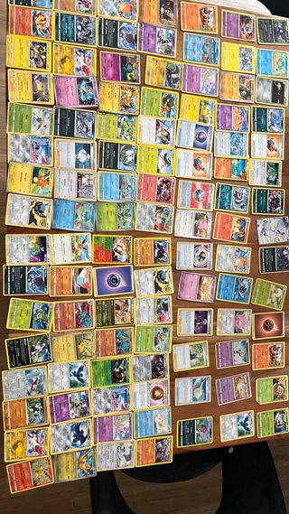 Lote de cartas Pokémon (~200)