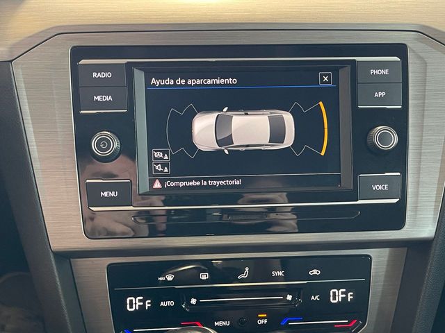 Volkswagen Passat 2.0 TDI 150CV BUSINESS .-" BAJO CONSUMO ".-" ETIQUETA C VERDE/ EURO 6 ".-" GARANTÍA CON COBERTURA EUROPEA ".-" VEHÍCULO RECOMENDADO ".-