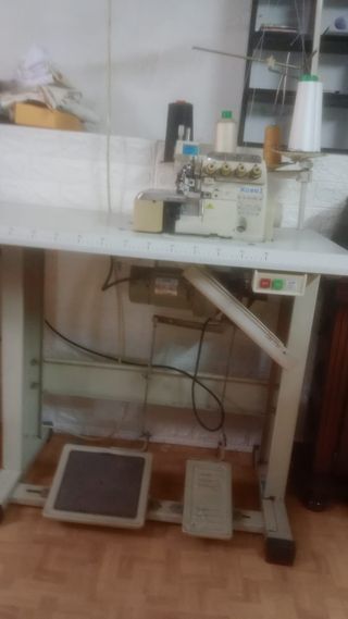 Máquina de coser industrial y remalladora