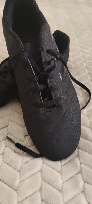 Botas fútbol Adidas - usadas - nº 38,5