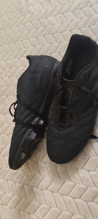 Botas fútbol Adidas - usadas - nº 38,5