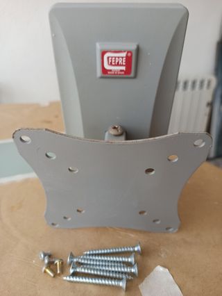 Soporte de pared para monitores