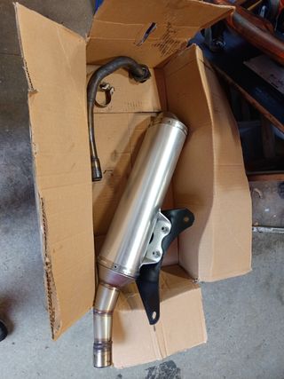 Escape Aprilia Sportcity 125