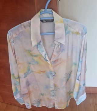 Blusa Zara multicolor estampada