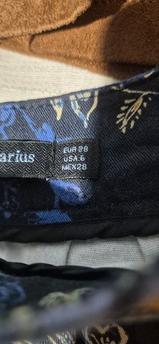 3 minifaldas: Stradivarius, Pull&Bear, Springfield