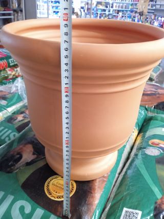 Maceta de barro copa
