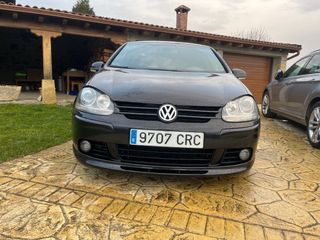 Volkswagen Golf 2004