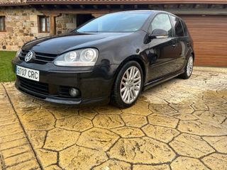 Volkswagen Golf 2004