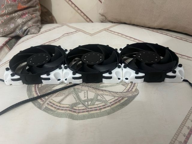 Tres Ventiladores EK-Vardar X3M