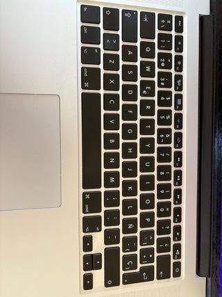 Macbook Pro 15"(mid 2015).Batería y cargador nuevo