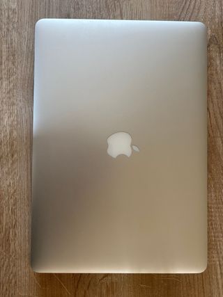 Macbook Pro 15"(mid 2015).Batería y cargador nuevo