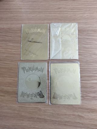 4 cartas Pokémon doradas 