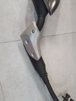 -Yamaha T-Max 530. Tubo de Escape