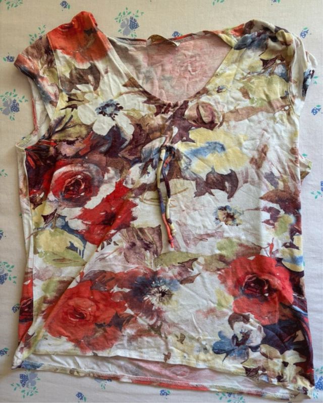 6 Blusas estampadas - Variadas