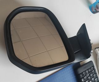 Retrovisor delantero izquierdo