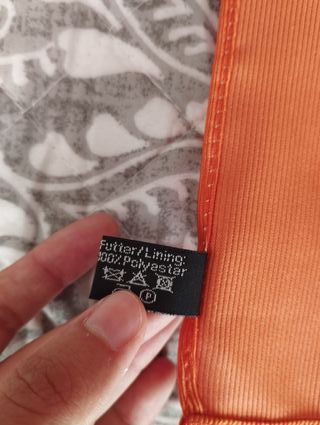 Lenços de bolso novos