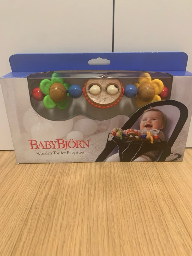 Babysitter Balance y Juegte de Madera Babybjörn