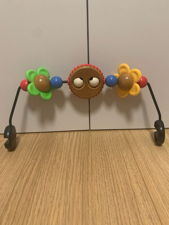 Babysitter Balance y Juegte de Madera Babybjörn