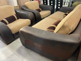 CONJUNTO DE SOFAS!! HACEMOS ENTREGAS A DOMICILIO!!