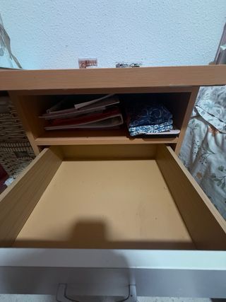 Armario madera 2 puertas,escritorio y repisa