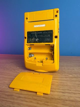 Game Boy Color GBC giallo