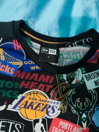 Camiseta NBA New Era multicolor