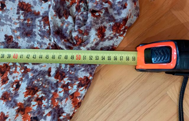 Vestido marrón estampado de H&M