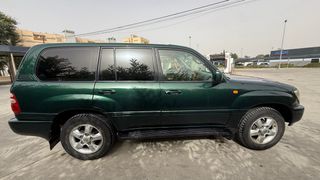 Toyota Land Cruiser 100 2005