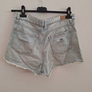 Shorts jeans estivi strappati