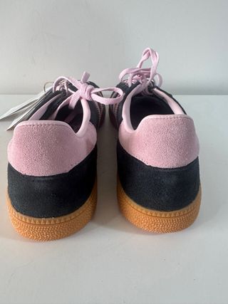 Adidas Handball Spezial - 42 2/3 negras con rosa 