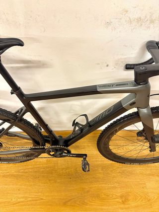 GRAVEL MEGAMO WEST FULL CARBONO T-S