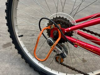 Bicicleta Btwin 24" roja