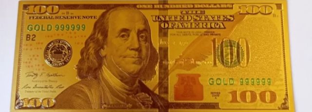 Nota de 100 dólares em ouro