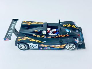Scalextric Lola B98/10 FLY