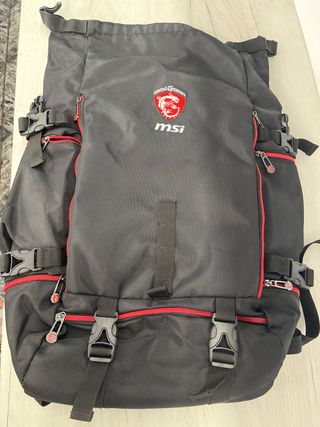 Mochila MSI Gaming - Negra/Roja