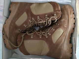 Botas militares marrón-oliva