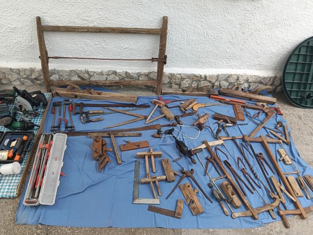 Antiguas herramientas de madera