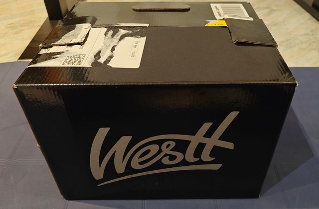 Casco Westt talla M con Pantalla Protección UV