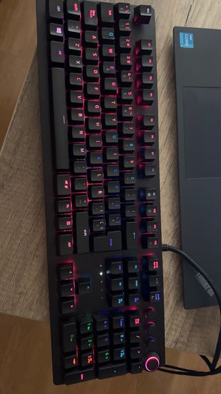 Teclado Razer Huntsman óptico-mecánico