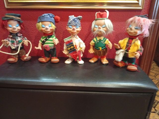 Muñecos vintage: 9 figuras